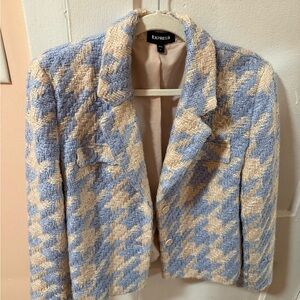 Express Women's Blue and Cream Houndstooth Blazer